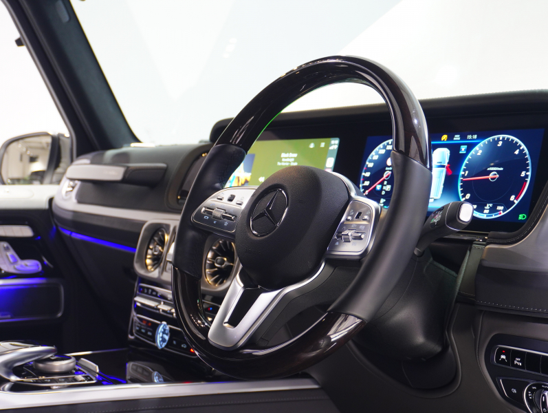 メルセデスベンツ Gクラス G400d ﾏﾇﾌｧｸﾄｩｰｱｴﾃﾞｨｼｮﾝ　正規D車 特別仕様 右H 1ｵｰﾅｰ 黒革 ｻﾝﾙｰﾌ 純正ﾅﾋﾞTV ｱﾀﾞﾌﾟﾃｨﾌﾞﾀﾞﾝﾋﾟﾝｸﾞ 専用AMG20AW　新車保証