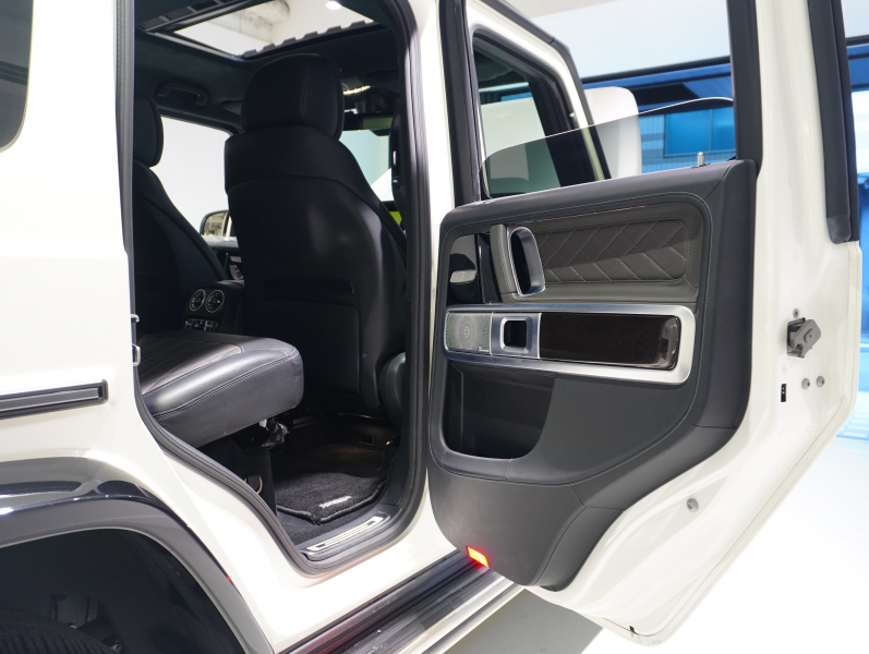 メルセデスベンツ Gクラス G400d ﾏﾇﾌｧｸﾄｩｰｱｴﾃﾞｨｼｮﾝ　正規D車 特別仕様 右H 1ｵｰﾅｰ 黒革 ｻﾝﾙｰﾌ 純正ﾅﾋﾞTV ｱﾀﾞﾌﾟﾃｨﾌﾞﾀﾞﾝﾋﾟﾝｸﾞ 専用AMG20AW　新車保証