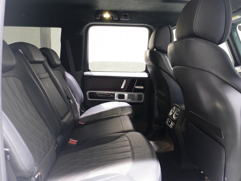 メルセデスベンツ Gクラス G400d ﾏﾇﾌｧｸﾄｩｰｱｴﾃﾞｨｼｮﾝ　正規D車 特別仕様 右H 1ｵｰﾅｰ 黒革 ｻﾝﾙｰﾌ 純正ﾅﾋﾞTV ｱﾀﾞﾌﾟﾃｨﾌﾞﾀﾞﾝﾋﾟﾝｸﾞ 専用AMG20AW　新車保証