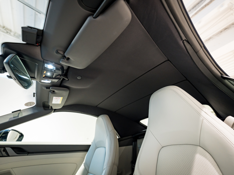 ポルシェ 911(Type992) カレラS カブリオレ スポーツクロノPKG 正規D車 左H 1オーナー エントリーD フルレザーツートンインテリア グレー革 純正PCMナビ CarPlay アクティブセーフティ サラウンドカメラ カレラS20/21AW 2年保証