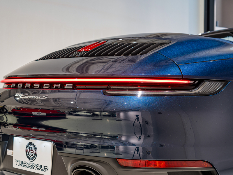 ポルシェ 911(Type992) カレラS カブリオレ スポーツクロノPKG 正規D車 左H 1オーナー エントリーD フルレザーツートンインテリア グレー革 純正PCMナビ CarPlay アクティブセーフティ サラウンドカメラ カレラS20/21AW 2年保証