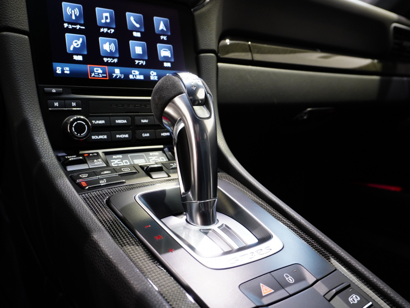 ポルシェ 911(Type991.2) GT3 RS ｽﾎﾟｰﾂｸﾛﾉPKG　正規D車 PCCB Fﾘﾌﾀｰ ｽﾎﾟｰﾂﾊﾞｹｯﾄ ｼｰﾄﾋｰﾀｰ PCMﾅﾋﾞ Bｶﾒﾗ BOSEｻｳﾝﾄﾞ LEDﾍｯﾄﾞﾗｲﾄPDLS+ 20&21ｲﾝﾁAW