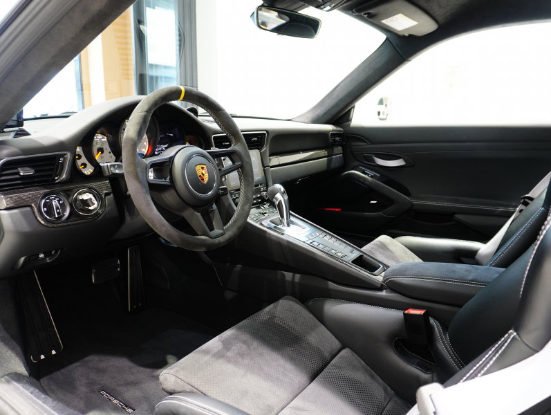ポルシェ 911(Type991.2) GT3 RS ｽﾎﾟｰﾂｸﾛﾉPKG　正規D車 PCCB Fﾘﾌﾀｰ ｽﾎﾟｰﾂﾊﾞｹｯﾄ ｼｰﾄﾋｰﾀｰ PCMﾅﾋﾞ Bｶﾒﾗ BOSEｻｳﾝﾄﾞ LEDﾍｯﾄﾞﾗｲﾄPDLS+ 20&21ｲﾝﾁAW
