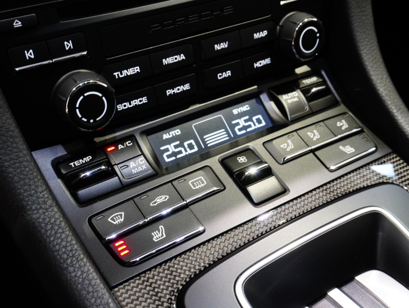 ポルシェ 911(Type991.2) GT3 RS ｽﾎﾟｰﾂｸﾛﾉPKG　正規D車 PCCB Fﾘﾌﾀｰ ｽﾎﾟｰﾂﾊﾞｹｯﾄ ｼｰﾄﾋｰﾀｰ PCMﾅﾋﾞ Bｶﾒﾗ BOSEｻｳﾝﾄﾞ LEDﾍｯﾄﾞﾗｲﾄPDLS+ 20&21ｲﾝﾁAW