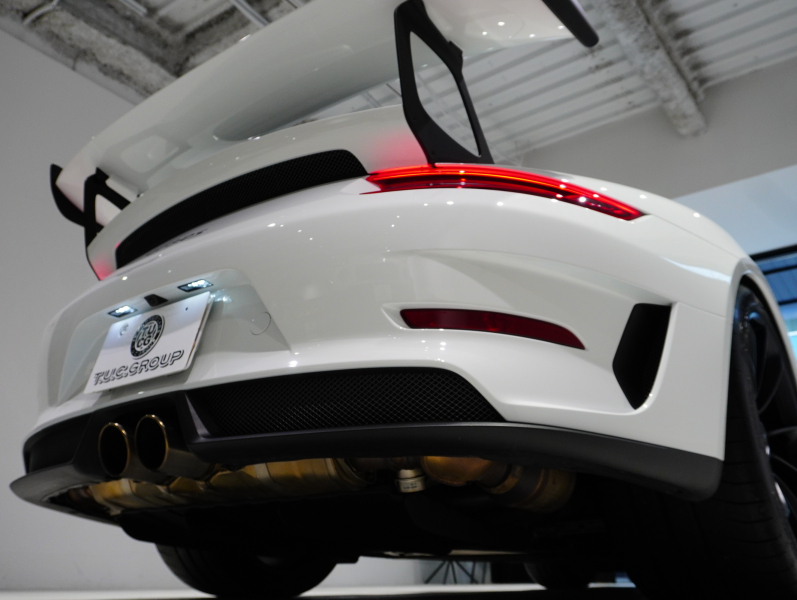 ポルシェ 911(Type991.2) GT3 RS ｽﾎﾟｰﾂｸﾛﾉPKG　正規D車 PCCB Fﾘﾌﾀｰ ｽﾎﾟｰﾂﾊﾞｹｯﾄ ｼｰﾄﾋｰﾀｰ PCMﾅﾋﾞ Bｶﾒﾗ BOSEｻｳﾝﾄﾞ LEDﾍｯﾄﾞﾗｲﾄPDLS+ 20&21ｲﾝﾁAW