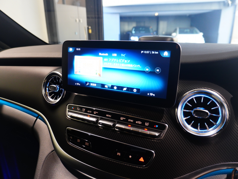 メルセデスベンツ Vクラス V220d ｽﾎﾟｰﾂﾛﾝｸﾞ ﾚｰﾀﾞｰP　ﾏｲﾊﾞｯﾊ仕様 ｴｸﾞｾｸﾃｨﾌﾞｼｰﾄ TVﾓﾆﾀｰ付ﾊﾟｰﾃｰｼｮﾝ 4人乗り ﾂｰﾄﾝﾗｯﾋﾟﾝｸﾞ　2年保証付