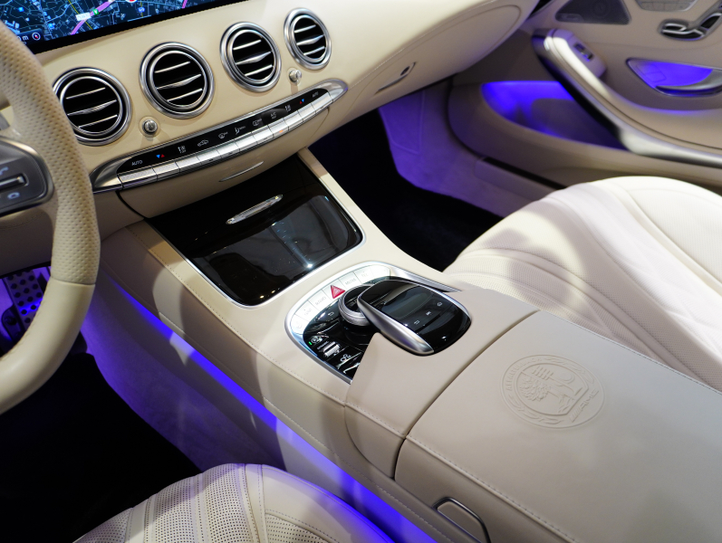 AMG Sクラス S63 4MATIC+ Coupe AMGダイナミック&レーダーセーフティPKG 正規D車 後期モデル ポーセレン&エスプレッソブラウン革 パノラマR 純正ナビTV フルセグ CarPlay Burmester ヘッドアップD OP20インチAW 2年保証付