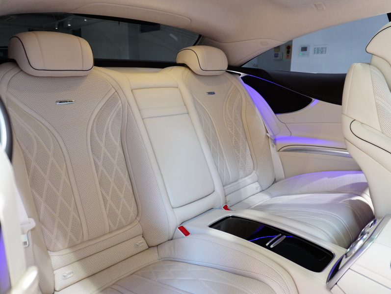 AMG Sクラス S63 4MATIC+ Coupe AMGダイナミック&レーダーセーフティPKG 正規D車 後期モデル ポーセレン&エスプレッソブラウン革 パノラマR 純正ナビTV フルセグ CarPlay Burmester ヘッドアップD OP20インチAW 2年保証付