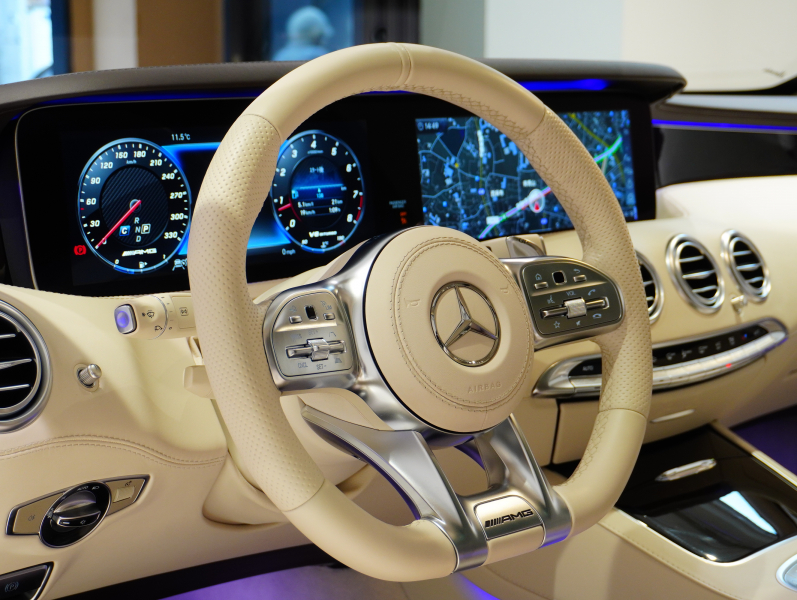 AMG Sクラス S63 4MATIC+ Coupe AMGダイナミック&レーダーセーフティPKG 正規D車 後期モデル ポーセレン&エスプレッソブラウン革 パノラマR 純正ナビTV フルセグ CarPlay Burmester ヘッドアップD OP20インチAW 2年保証付