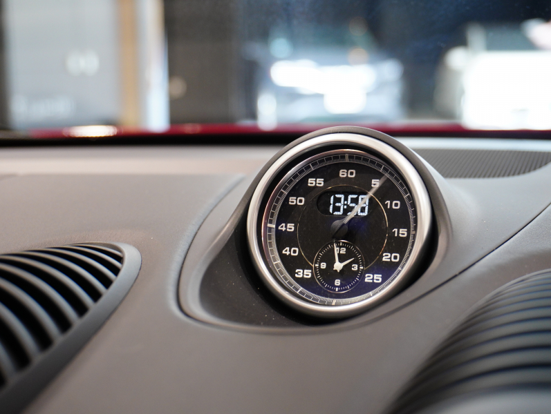 ポルシェ 718 ボクスター GTS PDK スポーツクロノ & GTSインテリアPKG 正規D車 スポーツエキゾースト ハーフレザー シートヒーター 純正PCM バックカメラ レザーインテリア OPカラー 20AW KWコイルオーバーキット 2年保証