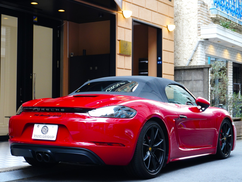 ポルシェ 718 ボクスター GTS PDK スポーツクロノ & GTSインテリアPKG 正規D車 スポーツエキゾースト ハーフレザー シートヒーター 純正PCM バックカメラ レザーインテリア OPカラー 20AW KWコイルオーバーキット 2年保証