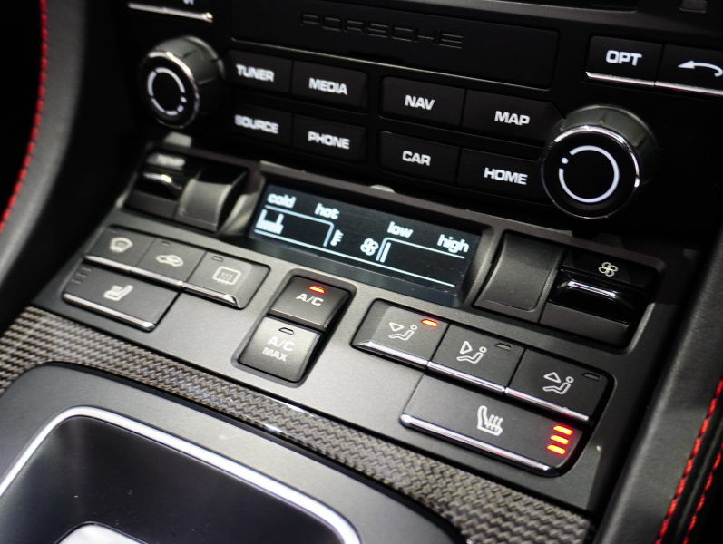 ポルシェ 718 ボクスター GTS PDK スポーツクロノ & GTSインテリアPKG 正規D車 スポーツエキゾースト ハーフレザー シートヒーター 純正PCM バックカメラ レザーインテリア OPカラー 20AW KWコイルオーバーキット 2年保証