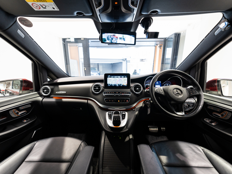 メルセデスベンツ Vクラス V220d ｽﾎﾟｰﾂﾛﾝｸﾞ ﾚｰﾀﾞｰP　ﾏｲﾊﾞｯﾊ仕様 ｴｸﾞｾｸﾃｨﾌﾞｼｰﾄ TVﾓﾆﾀｰ付ﾊﾟｰﾃｰｼｮﾝ 4人乗り ﾂｰﾄﾝｶﾗｰ　2年保証付