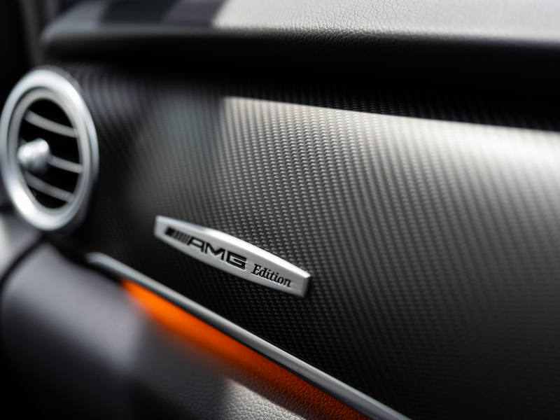 メルセデスベンツ Vクラス V220d ｽﾎﾟｰﾂﾛﾝｸﾞ ﾚｰﾀﾞｰP　ﾏｲﾊﾞｯﾊ仕様 ｴｸﾞｾｸﾃｨﾌﾞｼｰﾄ TVﾓﾆﾀｰ付ﾊﾟｰﾃｰｼｮﾝ 4人乗り ﾂｰﾄﾝｶﾗｰ　2年保証付