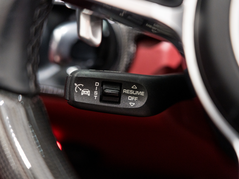 ポルシェ 911(Type991.2) ﾀｰﾎﾞ ｶﾌﾞﾘｵﾚ ｽﾎﾟｰﾂｸﾛﾉPKG　MY17 正規D車 左H ACC ｴﾝﾄﾘｰD 赤革 PCMﾅﾋﾞ TVﾁｭｰﾅｰ Bｶﾒﾗ ｶｰﾎﾞﾝｲﾝﾃﾘｱPKG LEDﾍｯﾄﾞﾗｲﾄ OP20ｲﾝﾁAW　2年保証