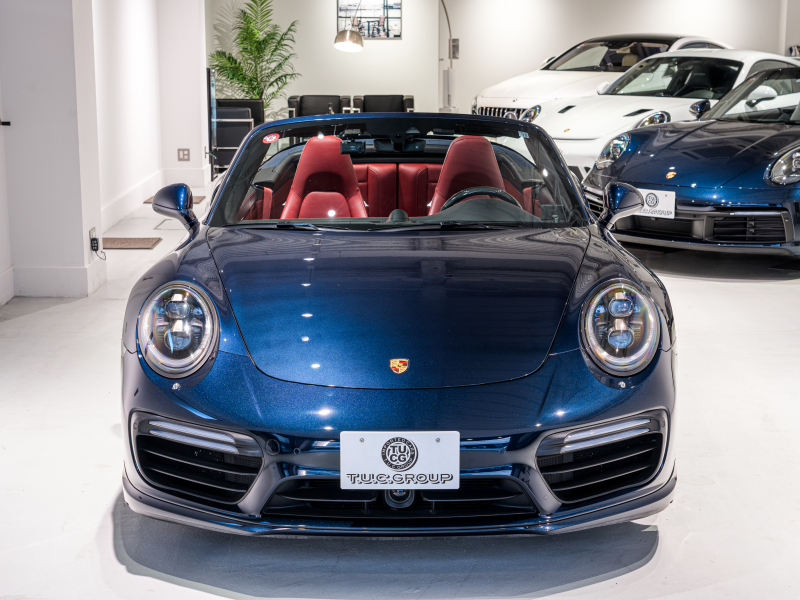 ポルシェ 911(Type991.2) ﾀｰﾎﾞ ｶﾌﾞﾘｵﾚ ｽﾎﾟｰﾂｸﾛﾉPKG　MY17 正規D車 左H ACC ｴﾝﾄﾘｰD 赤革 PCMﾅﾋﾞ TVﾁｭｰﾅｰ Bｶﾒﾗ ｶｰﾎﾞﾝｲﾝﾃﾘｱPKG LEDﾍｯﾄﾞﾗｲﾄ OP20ｲﾝﾁAW　2年保証