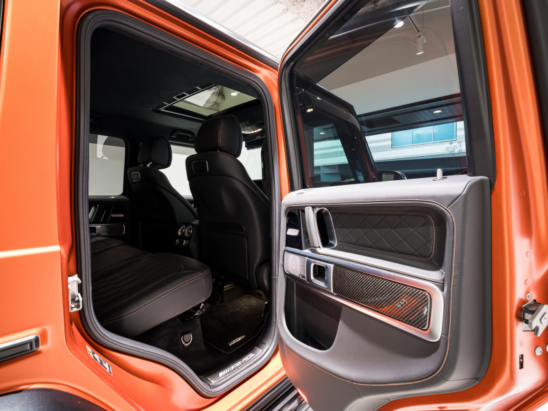 AMG Gクラス G63 ﾏｸﾞﾉﾋｰﾛｰｴﾃﾞｨｼｮﾝ　正規D車 100台限定 黒革 SR ﾅﾋﾞTV ﾌﾙｾｸﾞ Burmester AMGﾊﾟﾌｫｰﾏﾝｽｽﾃｱ 専用22AW ﾛｰﾀﾞｳﾝ ﾊﾞﾝﾊﾟｶﾞｰﾄﾞ　2年保証