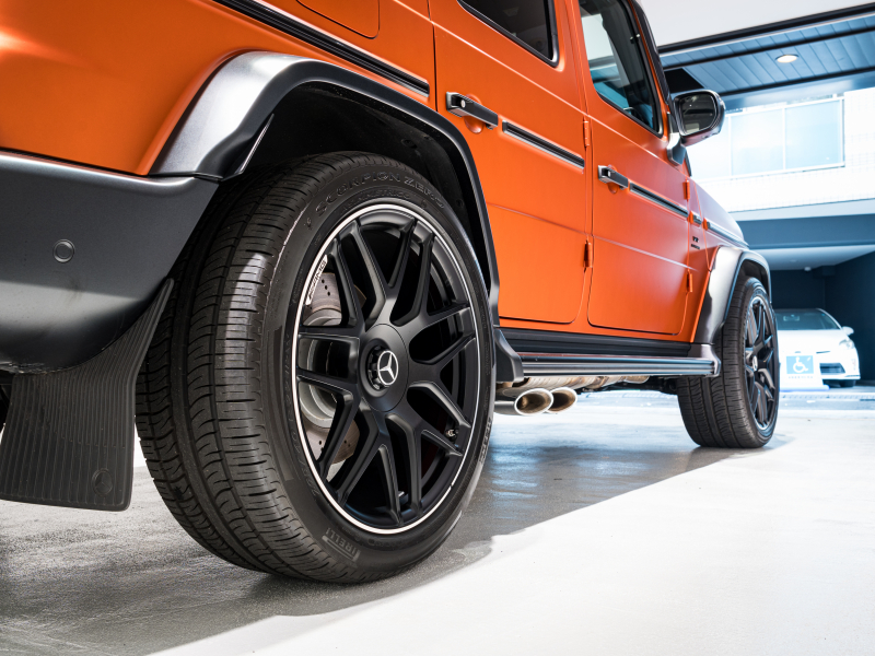 AMG Gクラス G63 ﾏｸﾞﾉﾋｰﾛｰｴﾃﾞｨｼｮﾝ　正規D車 100台限定 黒革 SR ﾅﾋﾞTV ﾌﾙｾｸﾞ Burmester AMGﾊﾟﾌｫｰﾏﾝｽｽﾃｱ 専用22AW ﾛｰﾀﾞｳﾝ ﾊﾞﾝﾊﾟｶﾞｰﾄﾞ　2年保証