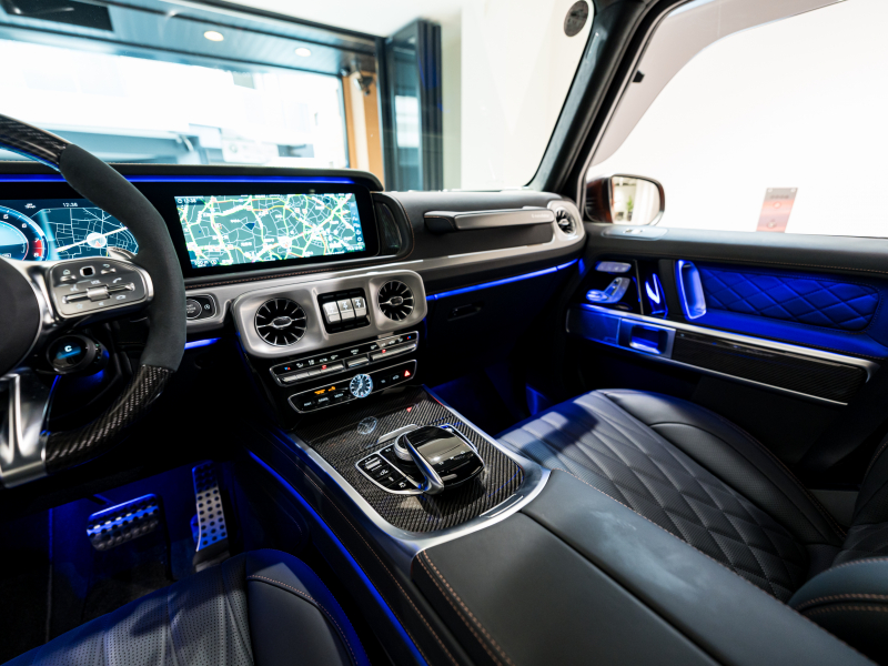 AMG Gクラス G63 ﾏｸﾞﾉﾋｰﾛｰｴﾃﾞｨｼｮﾝ　正規D車 100台限定 黒革 SR ﾅﾋﾞTV ﾌﾙｾｸﾞ Burmester AMGﾊﾟﾌｫｰﾏﾝｽｽﾃｱ 専用22AW ﾛｰﾀﾞｳﾝ ﾊﾞﾝﾊﾟｶﾞｰﾄﾞ　2年保証