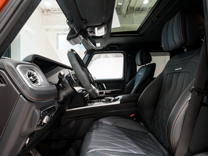 AMG Gクラス G63 ﾏｸﾞﾉﾋｰﾛｰｴﾃﾞｨｼｮﾝ　正規D車 100台限定 黒革 SR ﾅﾋﾞTV ﾌﾙｾｸﾞ Burmester AMGﾊﾟﾌｫｰﾏﾝｽｽﾃｱ 専用22AW ﾛｰﾀﾞｳﾝ ﾊﾞﾝﾊﾟｶﾞｰﾄﾞ　2年保証