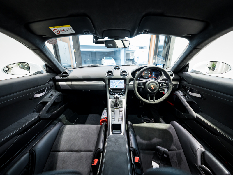 ポルシェ 718 ケイマン GT4 6MT クラブスポーツ&クロノPKG 正規D車 右H フルバケットシート PCMナビ Bカメラ CarPlay キセノンヘッドライト スポーツEX 2年保証