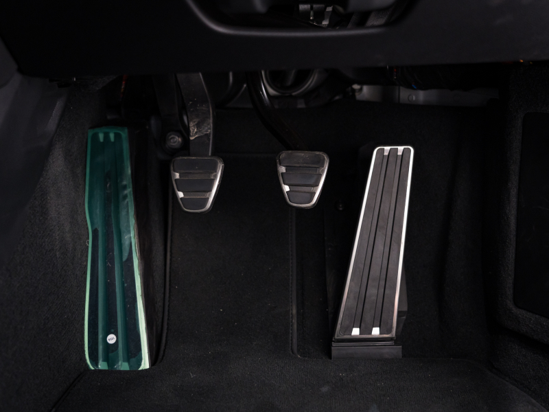 ポルシェ 718 ケイマン GT4 6MT クラブスポーツ&クロノPKG 正規D車 右H フルバケットシート PCMナビ Bカメラ CarPlay キセノンヘッドライト スポーツEX 2年保証