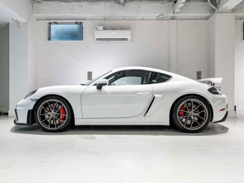 ポルシェ 718 ケイマン GT4 6MT クラブスポーツ&クロノPKG 正規D車 右H フルバケットシート PCMナビ Bカメラ CarPlay キセノンヘッドライト スポーツEX 2年保証