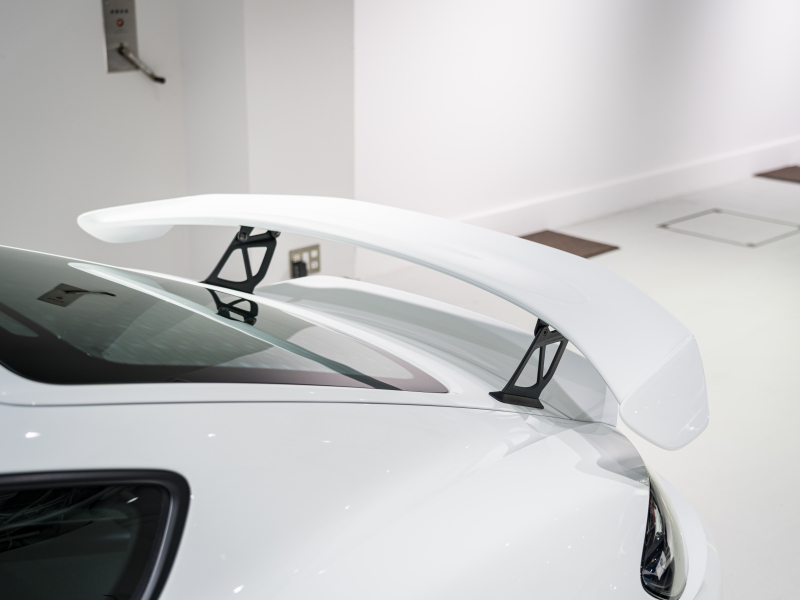 ポルシェ 718 ケイマン GT4 6MT クラブスポーツ&クロノPKG 正規D車 右H フルバケットシート PCMナビ Bカメラ CarPlay キセノンヘッドライト スポーツEX 2年保証