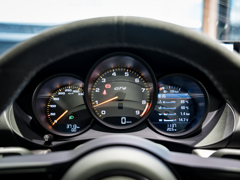 ポルシェ 718 ケイマン GT4 6MT クラブスポーツ&クロノPKG 正規D車 右H フルバケットシート PCMナビ Bカメラ CarPlay キセノンヘッドライト スポーツEX 2年保証