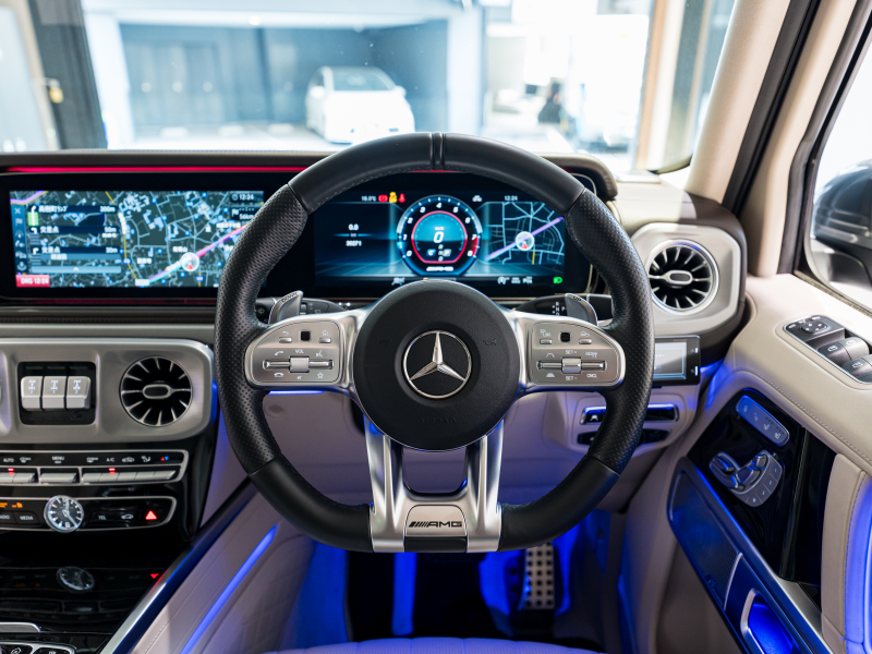 AMG Gクラス G63 AMGﾚｻﾞｰｴｸｽｸﾙｰｼﾌﾞPKG　正規D車 右H Meｺﾈｸﾄ ﾏｷｱｰﾄﾍﾞｰｼﾞｭ革 ｻﾝﾙｰﾌ 純正ﾅﾋﾞTV Burmester AMGﾊﾟﾌｫｰﾏﾝｽEX AMG20ｲﾝﾁAW　2年保証