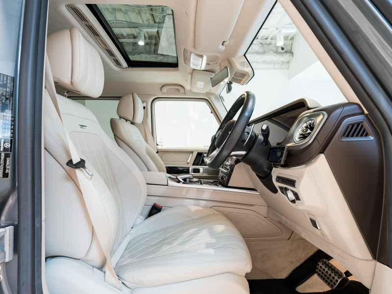 AMG Gクラス G63 AMGﾚｻﾞｰｴｸｽｸﾙｰｼﾌﾞPKG　正規D車 右H Meｺﾈｸﾄ ﾏｷｱｰﾄﾍﾞｰｼﾞｭ革 ｻﾝﾙｰﾌ 純正ﾅﾋﾞTV Burmester AMGﾊﾟﾌｫｰﾏﾝｽEX AMG20ｲﾝﾁAW　2年保証