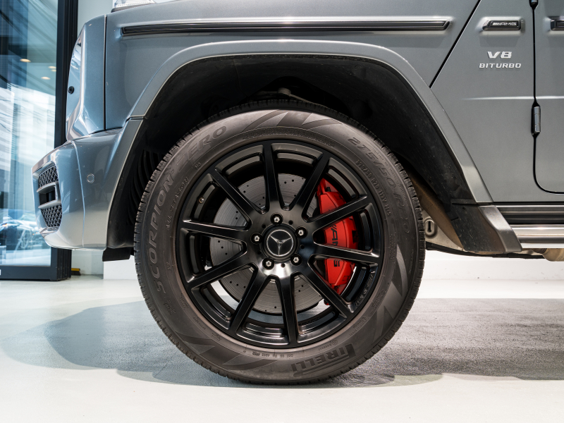 AMG Gクラス G63 AMGﾚｻﾞｰｴｸｽｸﾙｰｼﾌﾞPKG　正規D車 右H Meｺﾈｸﾄ ﾏｷｱｰﾄﾍﾞｰｼﾞｭ革 ｻﾝﾙｰﾌ 純正ﾅﾋﾞTV Burmester AMGﾊﾟﾌｫｰﾏﾝｽEX AMG20ｲﾝﾁAW　2年保証