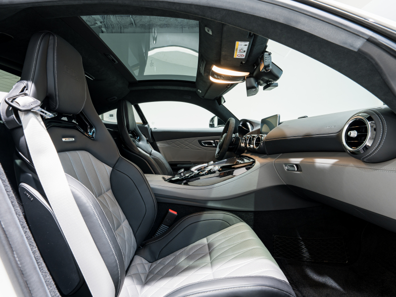 AMG GT C Edition50 日本12台限定車　正規D車 AMGﾊﾟﾌｫｰﾏﾝｽｼｰﾄ ｼｰﾄﾋｰﾀｰ&ﾍﾞﾝﾁﾚｰﾀｰ ｶﾞﾗｽﾙｰﾌ 純正ﾅﾋﾞTV ﾌﾙｾｸﾞ ﾌﾞﾙﾒｽﾀｰﾊｲｴﾝﾄﾞ AMGﾊﾟﾌｫｰﾏﾝｽEX 専用19&20AW　2年保証