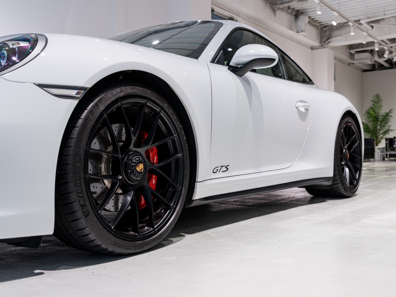 ポルシェ 911(Type991.2) ｶﾚﾗGTS ｽﾎﾟｰﾂｸﾛﾉPKG　1ｵｰﾅｰ 正規D車 MY18 ﾚｰﾝﾁｪﾝｼﾞA 4wayｽﾎﾟｰﾂｼｰﾄ ｼｰﾄﾋｰﾀｰ PCMﾅﾋﾞ CarPlay Bｶﾒﾗ 20AW　2年保証