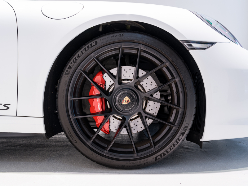 ポルシェ 911(Type991.2) ｶﾚﾗGTS ｽﾎﾟｰﾂｸﾛﾉPKG　1ｵｰﾅｰ 正規D車 MY18 ﾚｰﾝﾁｪﾝｼﾞA 4wayｽﾎﾟｰﾂｼｰﾄ ｼｰﾄﾋｰﾀｰ PCMﾅﾋﾞ CarPlay Bｶﾒﾗ 20AW　2年保証