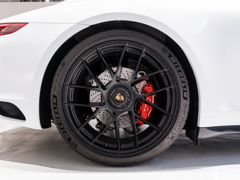 ポルシェ 911(Type991.2) ｶﾚﾗGTS ｽﾎﾟｰﾂｸﾛﾉPKG　1ｵｰﾅｰ 正規D車 MY18 ﾚｰﾝﾁｪﾝｼﾞA 4wayｽﾎﾟｰﾂｼｰﾄ ｼｰﾄﾋｰﾀｰ PCMﾅﾋﾞ CarPlay Bｶﾒﾗ 20AW　2年保証