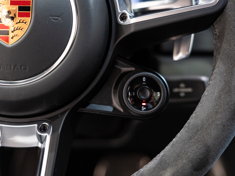 ポルシェ 911(Type991.2) ｶﾚﾗGTS ｽﾎﾟｰﾂｸﾛﾉPKG　1ｵｰﾅｰ 正規D車 MY18 ﾚｰﾝﾁｪﾝｼﾞA 4wayｽﾎﾟｰﾂｼｰﾄ ｼｰﾄﾋｰﾀｰ PCMﾅﾋﾞ CarPlay Bｶﾒﾗ 20AW　2年保証