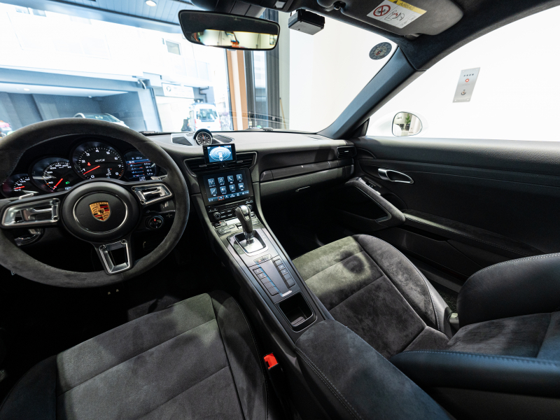 ポルシェ 911(Type991.2) ｶﾚﾗGTS ｽﾎﾟｰﾂｸﾛﾉPKG　1ｵｰﾅｰ 正規D車 MY18 ﾚｰﾝﾁｪﾝｼﾞA 4wayｽﾎﾟｰﾂｼｰﾄ ｼｰﾄﾋｰﾀｰ PCMﾅﾋﾞ CarPlay Bｶﾒﾗ 20AW　2年保証