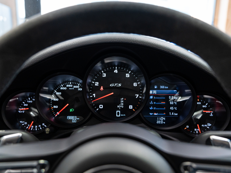 ポルシェ 911(Type991.2) ｶﾚﾗGTS ｽﾎﾟｰﾂｸﾛﾉPKG　1ｵｰﾅｰ 正規D車 MY18 ﾚｰﾝﾁｪﾝｼﾞA 4wayｽﾎﾟｰﾂｼｰﾄ ｼｰﾄﾋｰﾀｰ PCMﾅﾋﾞ CarPlay Bｶﾒﾗ 20AW　2年保証