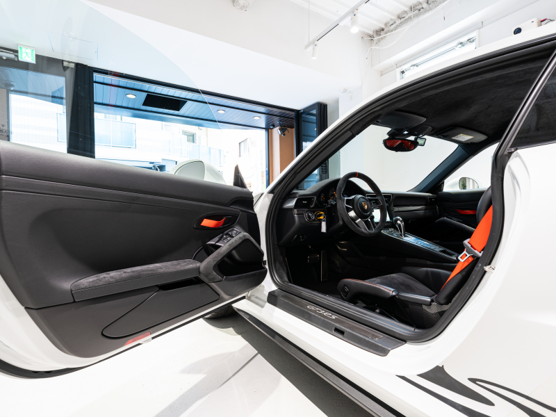 ポルシェ 911(Type991.1) GT3 RS ｸﾗﾌﾞｽﾎﾟｰﾂPKG　正規D車 左H ｶｰﾎﾞﾝﾊﾞｹｯﾄｼｰﾄ ﾅﾋﾞTV  ﾌｭｰｴﾙﾀﾝｸ90L ｽﾎﾟｴｸﾞ ﾌﾞﾗｯｸﾊﾞｲｷｾﾉﾝ　2年保証