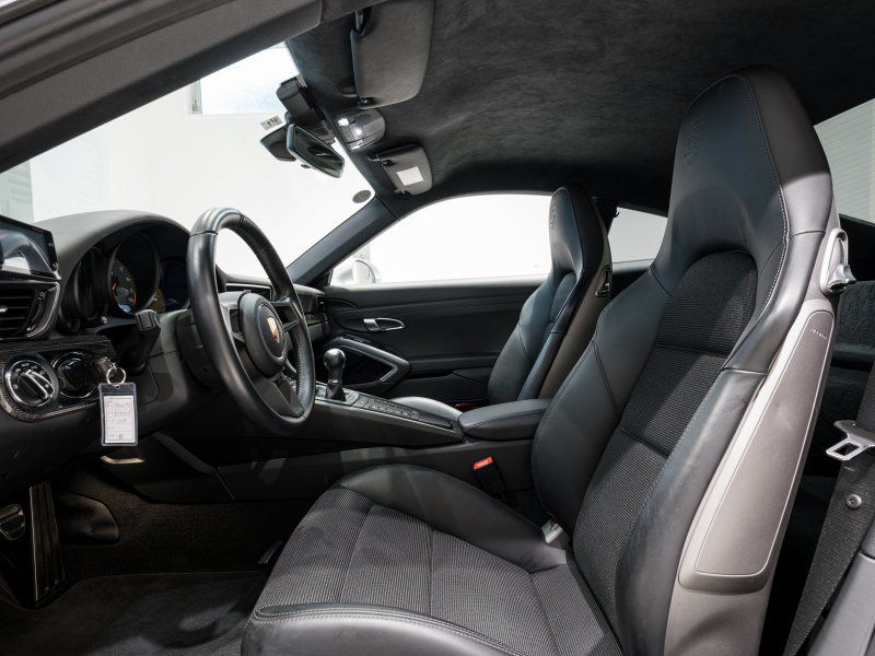 ポルシェ 911(Type991.2) GT3 ﾂｰﾘﾝｸﾞﾊﾟｯｹｰｼﾞ　正規D車 6MT 左H ﾌﾛﾝﾄﾘﾌﾄ ｽﾎﾟｰﾂｸﾛﾉ 専用ｼｰﾄ PCMﾅﾋﾞ Bｶﾒﾗ CarPlay ｽﾎﾟｰﾂｴｷｿﾞｰｽﾄ PDLS付ｷｾﾉﾝ 20AW 　2年保証