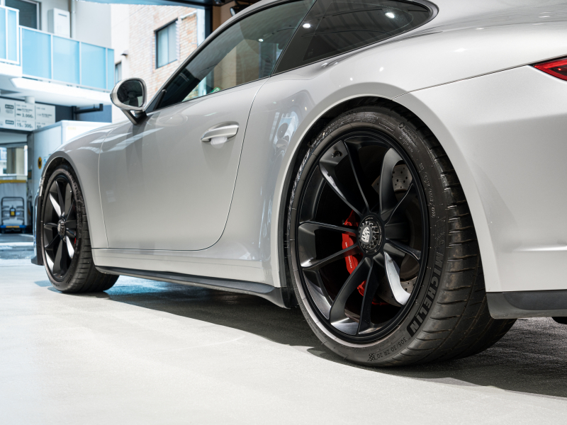 ポルシェ 911(Type991.2) GT3 ﾂｰﾘﾝｸﾞﾊﾟｯｹｰｼﾞ　正規D車 6MT 左H ﾌﾛﾝﾄﾘﾌﾄ ｽﾎﾟｰﾂｸﾛﾉ 専用ｼｰﾄ PCMﾅﾋﾞ Bｶﾒﾗ CarPlay ｽﾎﾟｰﾂｴｷｿﾞｰｽﾄ PDLS付ｷｾﾉﾝ 20AW 　2年保証