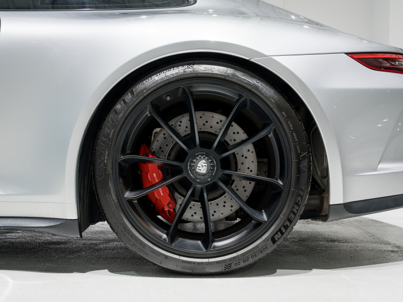 ポルシェ 911(Type991.2) GT3 ﾂｰﾘﾝｸﾞﾊﾟｯｹｰｼﾞ　正規D車 6MT 左H ﾌﾛﾝﾄﾘﾌﾄ ｽﾎﾟｰﾂｸﾛﾉ 専用ｼｰﾄ PCMﾅﾋﾞ Bｶﾒﾗ CarPlay ｽﾎﾟｰﾂｴｷｿﾞｰｽﾄ PDLS付ｷｾﾉﾝ 20AW 　2年保証