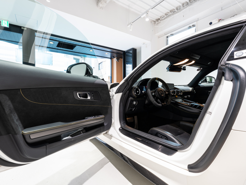 AMG GT GT R AMGカーボンエクステリア&パフォーマンスシートPKG 正規D車 1オーナー 後期モデル  エッセンシャルPKG 純正ナビTV CarPlay F&Bカメラ AMGパフォーマンスEX マットカーボンインテリア LEDヘッドライト 19&20AW 2年保証付