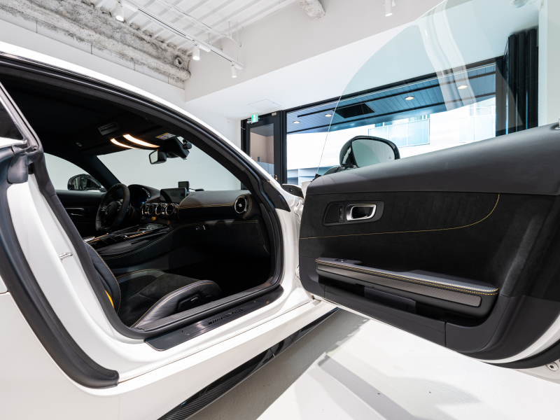 AMG GT GT R AMGカーボンエクステリア&パフォーマンスシートPKG 正規D車 1オーナー 後期モデル  エッセンシャルPKG 純正ナビTV CarPlay F&Bカメラ AMGパフォーマンスEX マットカーボンインテリア LEDヘッドライト 19&20AW 2年保証付