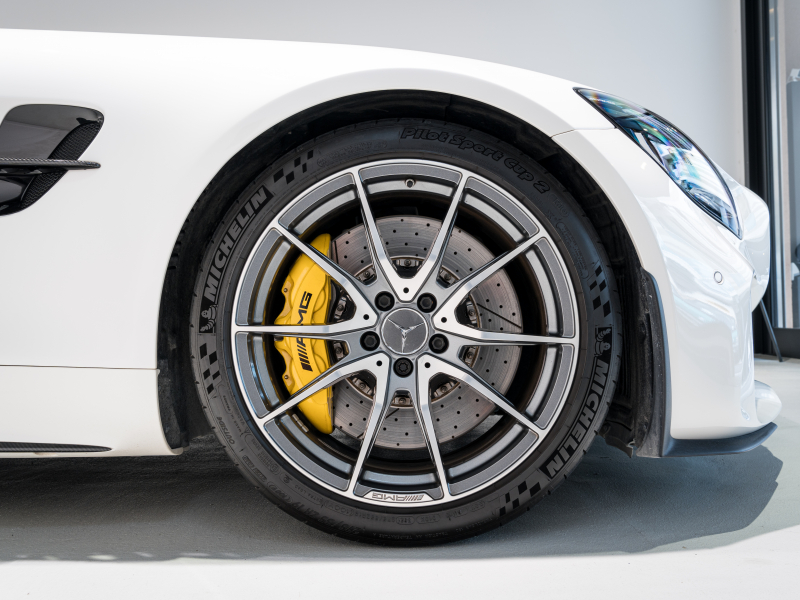 AMG GT GT R AMGカーボンエクステリア&パフォーマンスシートPKG 正規D車 1オーナー 後期モデル  エッセンシャルPKG 純正ナビTV CarPlay F&Bカメラ AMGパフォーマンスEX マットカーボンインテリア LEDヘッドライト 19&20AW 2年保証付