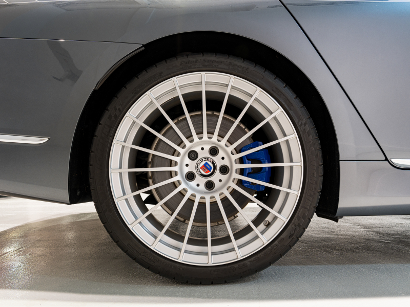 アルピナ B7 BITURBO Long Executive lounge　正規D車 希少車 4人乗り ﾌﾙﾚｻﾞｰﾒﾘﾉ ｽｶｲﾗｳﾝｼﾞﾊﾟﾉﾗﾏﾙｰﾌ 純正ﾅﾋﾞTV Bowers&Wilkins ｸﾗｼｯｸ21AW　2年保証