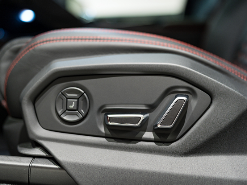 ランボルギーニ ウルス 4.0 ﾊｲｳｪｲ&ｱｰﾊﾞﾝﾛｰﾄﾞPKG　正規D車 左H 5人乗り B/KｽﾀｲﾙPKG 黒革 ﾋｰﾀｰ&ﾍﾞﾝﾁﾚｰﾀｰ ﾊﾟﾉﾗﾏSR 純正ﾅﾋﾞTV ﾄｯﾌﾟﾋﾞｭｰｶﾒﾗ Bang&Olufsen ﾍｯﾄﾞｱｯﾌﾟD 23ｲﾝﾁTaigeteAW　新車保証