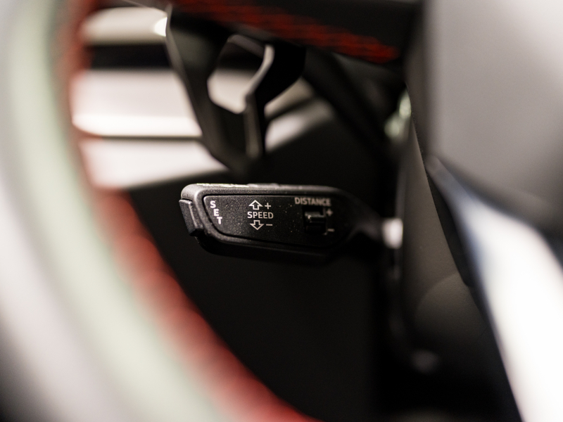 ランボルギーニ ウルス 4.0 ﾊｲｳｪｲ&ｱｰﾊﾞﾝﾛｰﾄﾞPKG　正規D車 左H 5人乗り B/KｽﾀｲﾙPKG 黒革 ﾋｰﾀｰ&ﾍﾞﾝﾁﾚｰﾀｰ ﾊﾟﾉﾗﾏSR 純正ﾅﾋﾞTV ﾄｯﾌﾟﾋﾞｭｰｶﾒﾗ Bang&Olufsen ﾍｯﾄﾞｱｯﾌﾟD 23ｲﾝﾁTaigeteAW　新車保証