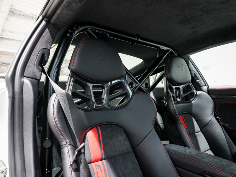 ポルシェ 911(Type991.2) GT3 ｸﾗﾌﾞｽﾎﾟｰﾂ&ｽﾎﾟｰﾂｸﾛﾉPKG　正規D車 ﾌﾛﾝﾄﾘﾌﾄ ﾚｻﾞｰｲﾝﾃﾘｱ ﾌﾙﾊﾞｹｯﾄｼｰﾄ 純正PCMﾅﾋﾞ ﾘﾊﾞｰｼﾝｸﾞｶﾒﾗ BOSEｻｳﾝﾄﾞ CarPlay FRFﾏﾌﾗｰ ﾌﾛﾝﾄPPF　2年保証